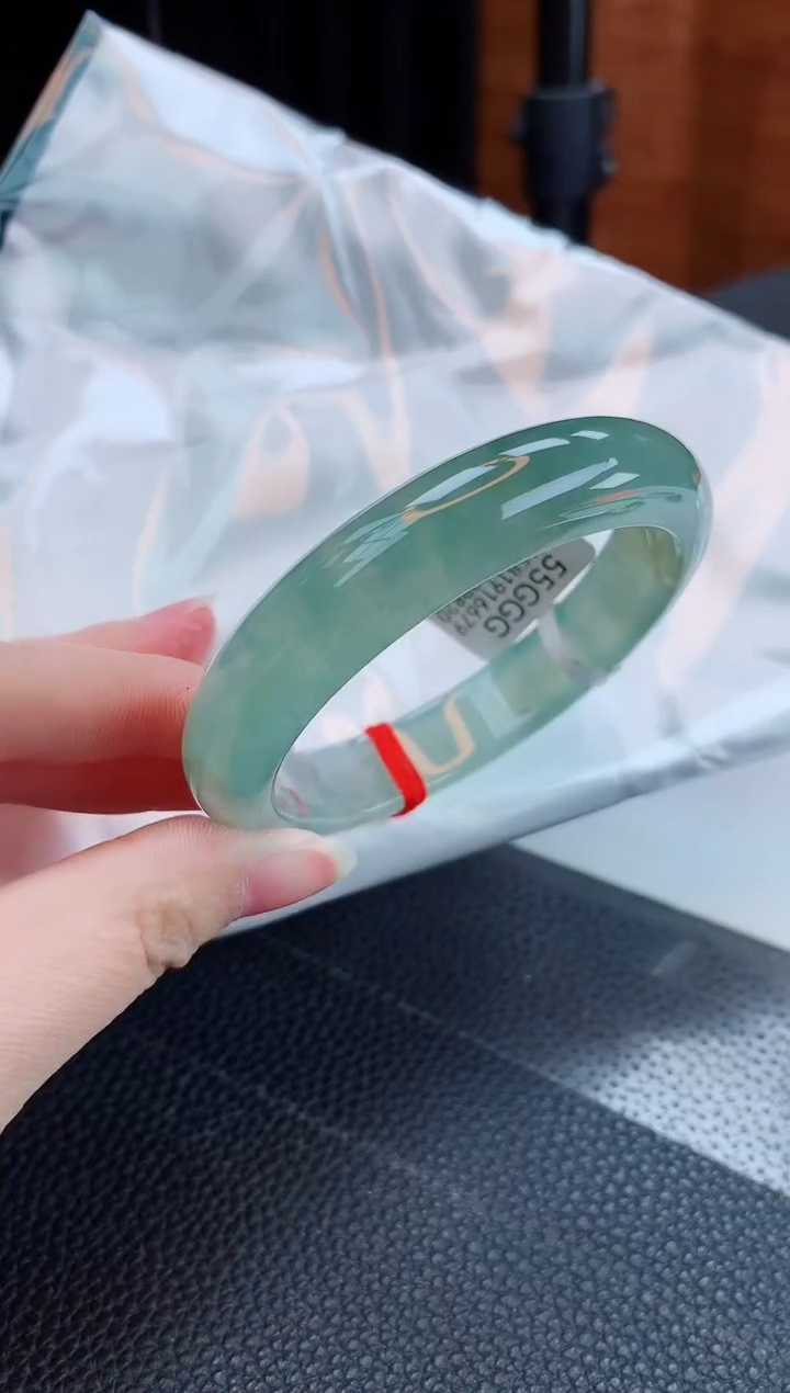 【闪购商品】翡翠手镯未镶嵌缅甸天然翡翠A货手镯