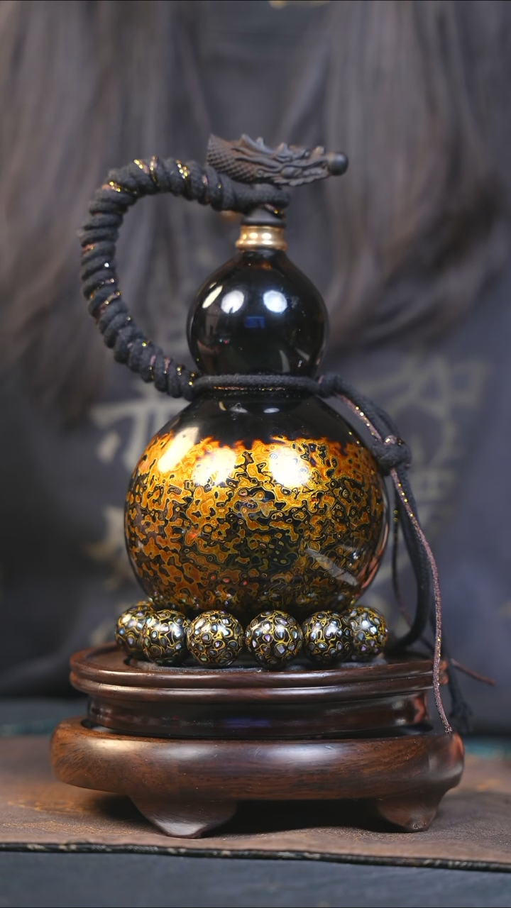 【闪购商品】YK186漆艺酒葫芦不包手串及旋转底座