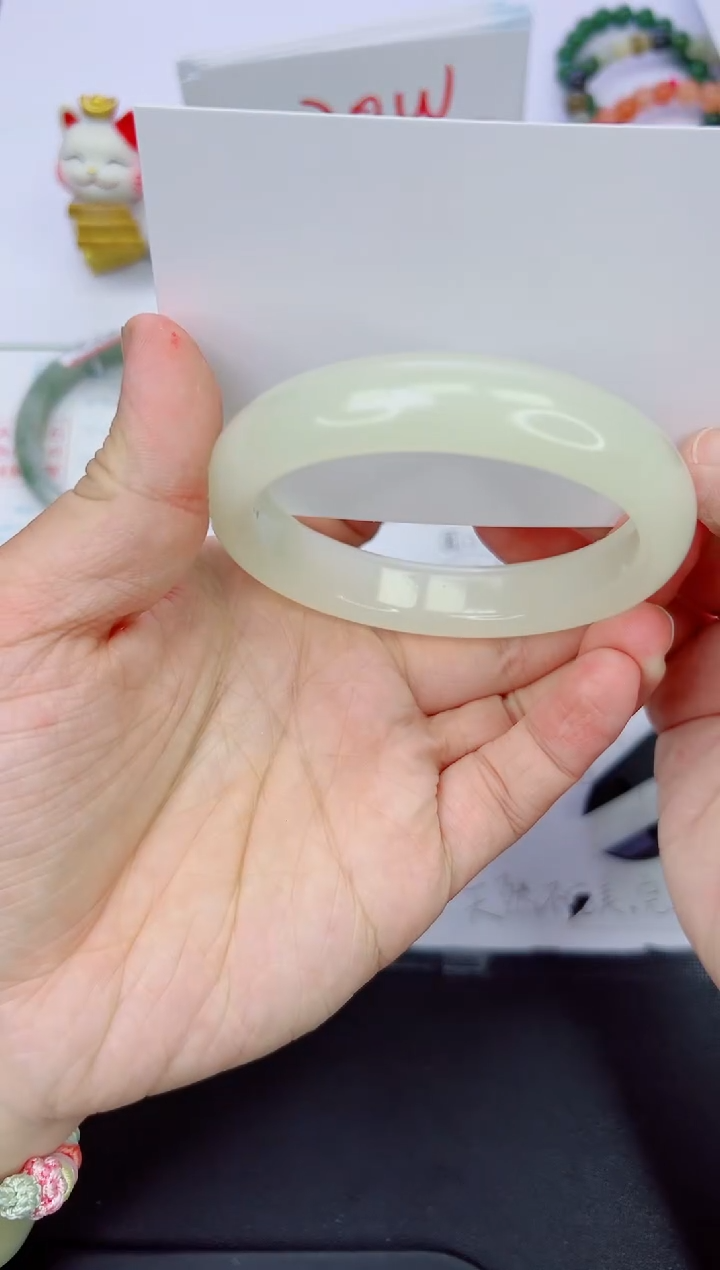 【闪购商品】石英质玉手镯未镶嵌324-60.3