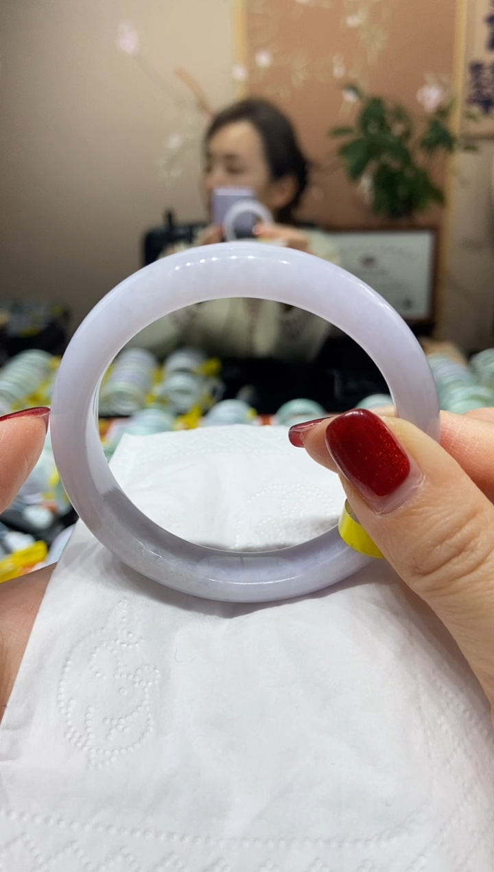 【闪购商品】翡翠手镯未镶嵌5556圈口