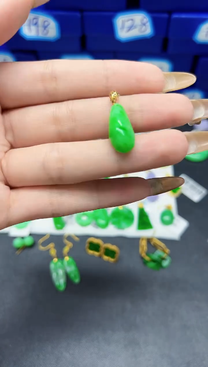 【闪购商品】翡翠颈饰18K金镶嵌Y缅料A货/支持复检/一件