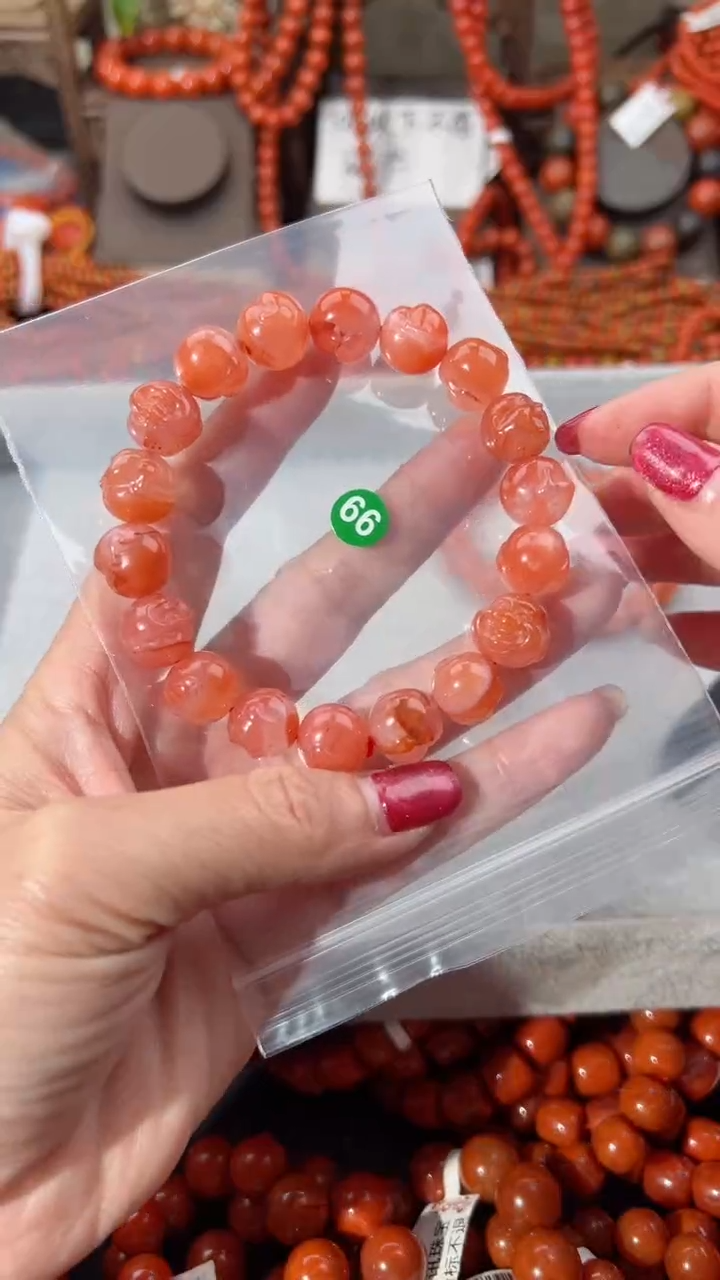 【闪购商品】南红玛瑙手串未镶嵌12+