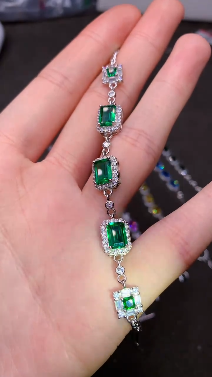 【闪购商品】透辉石手链银S925镶嵌......