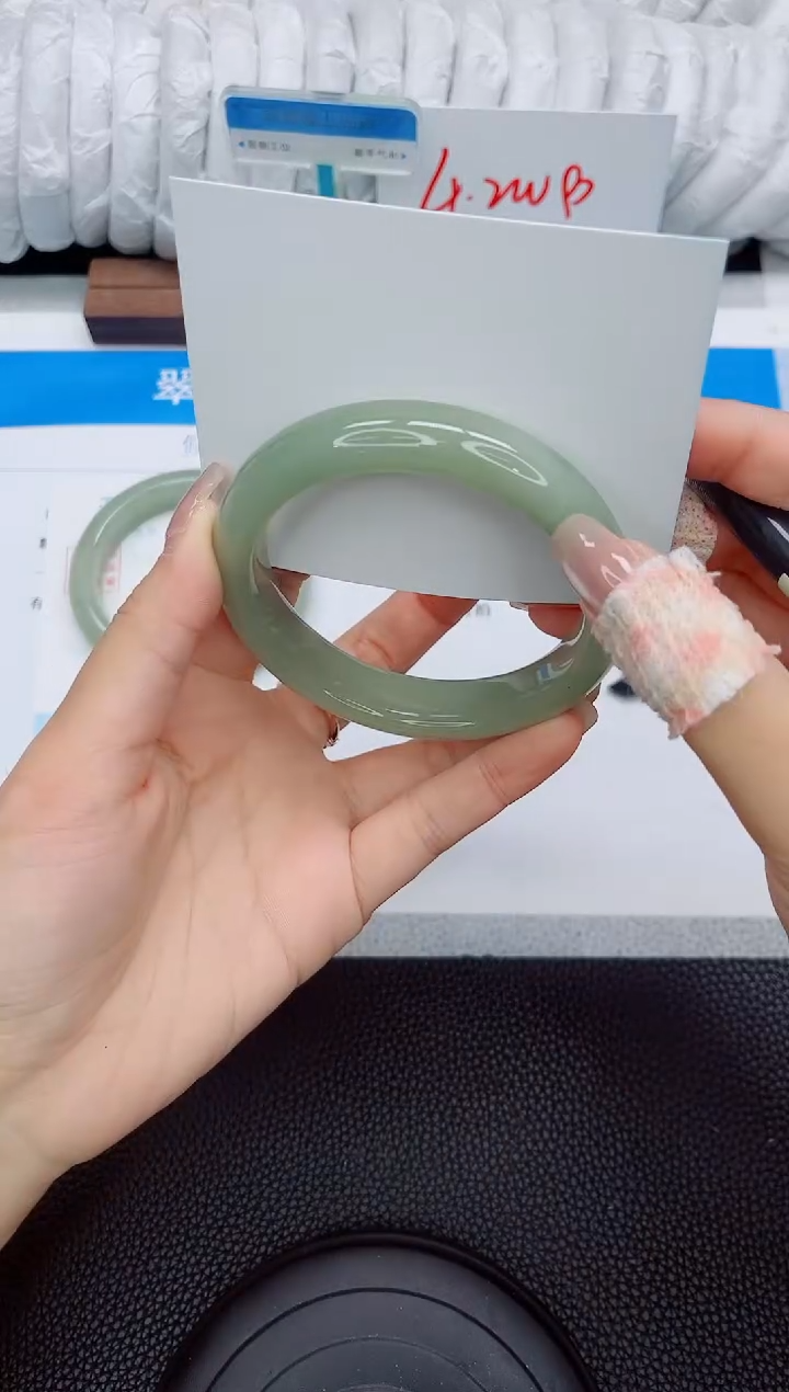 石英质玉手镯未镶嵌284-60