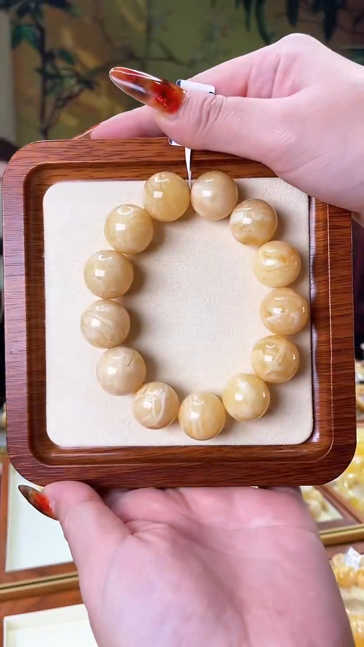【闪购商品】蜜蜡裸石未镶嵌手串