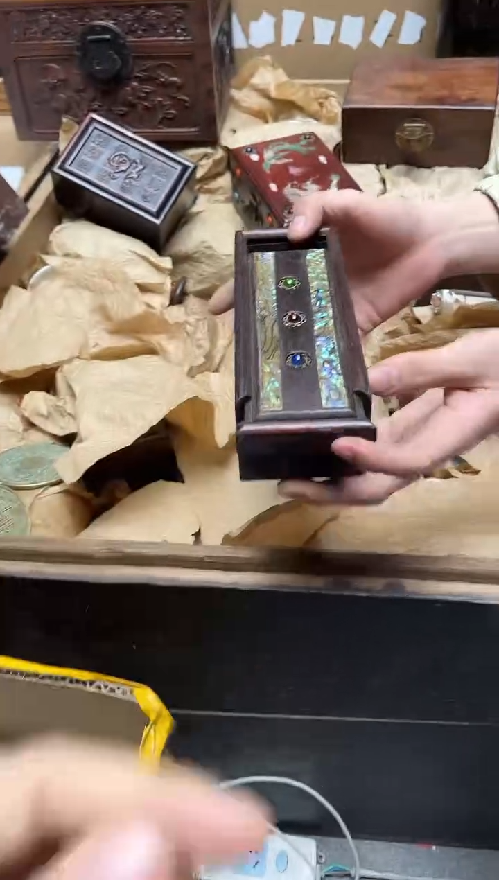 花梨木类八号甄选八号甄选