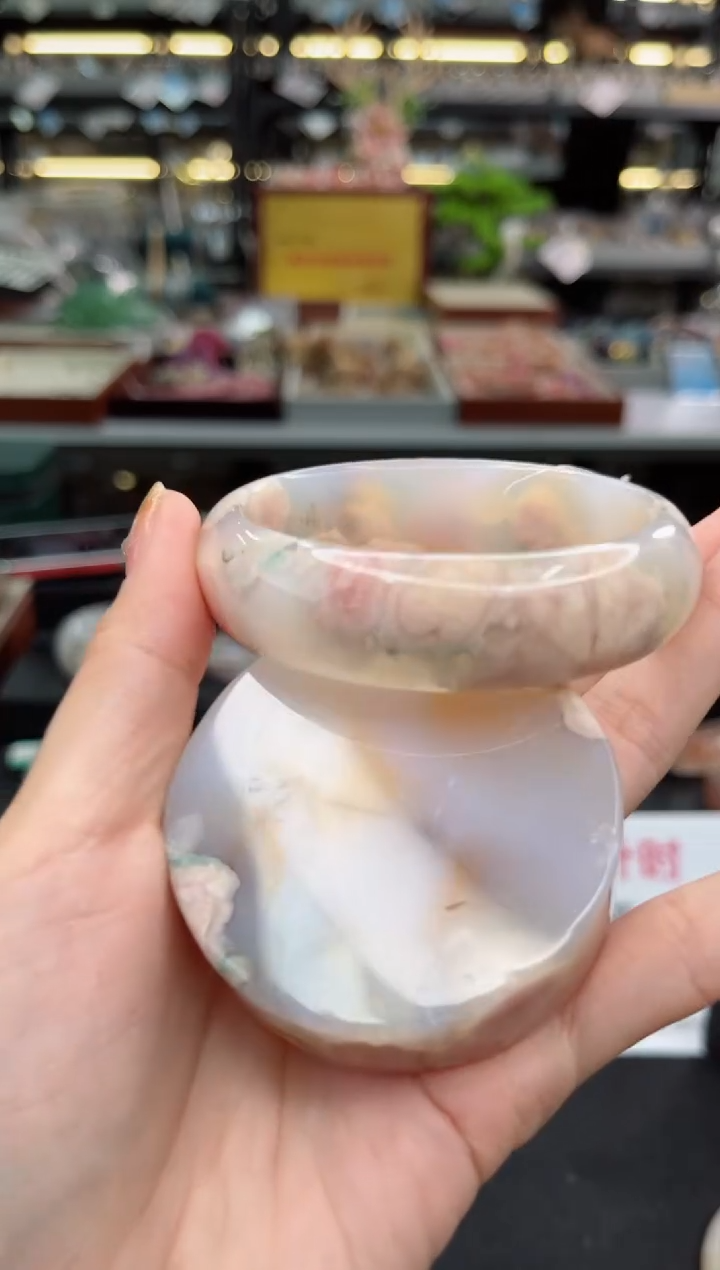 【闪购商品】石英质玉手镯未镶嵌59圈口（赠品镯心）S9