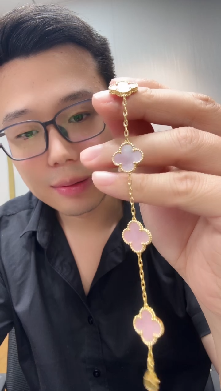 18K金镶嵌贝壳（贝母）手链泡****友粉色k黄，五花手链