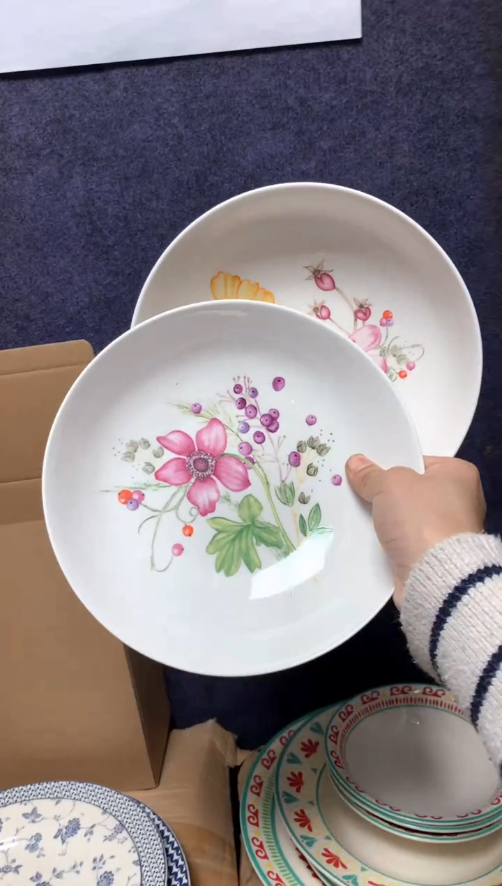 【闪购商品】瓷片陶瓷原单CC188餐具2个+礼盒