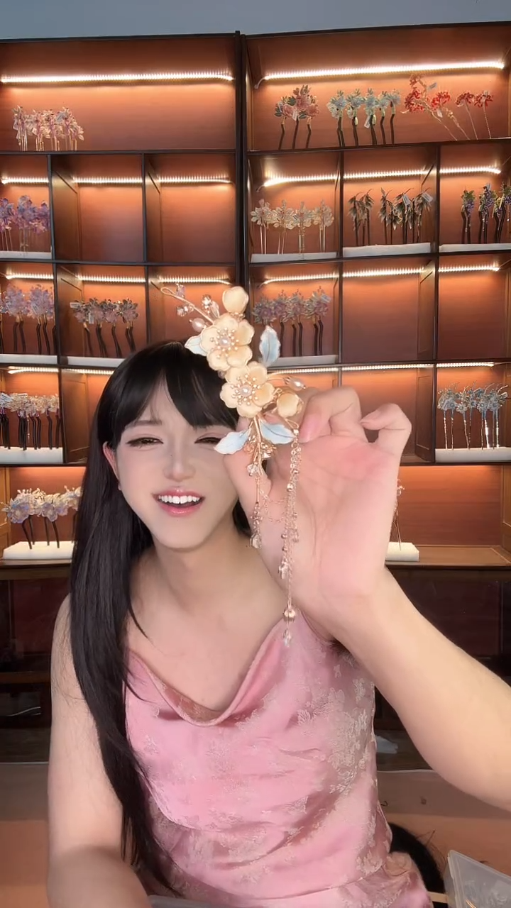 合金无 735 非遗绒花   夹子 带流苏