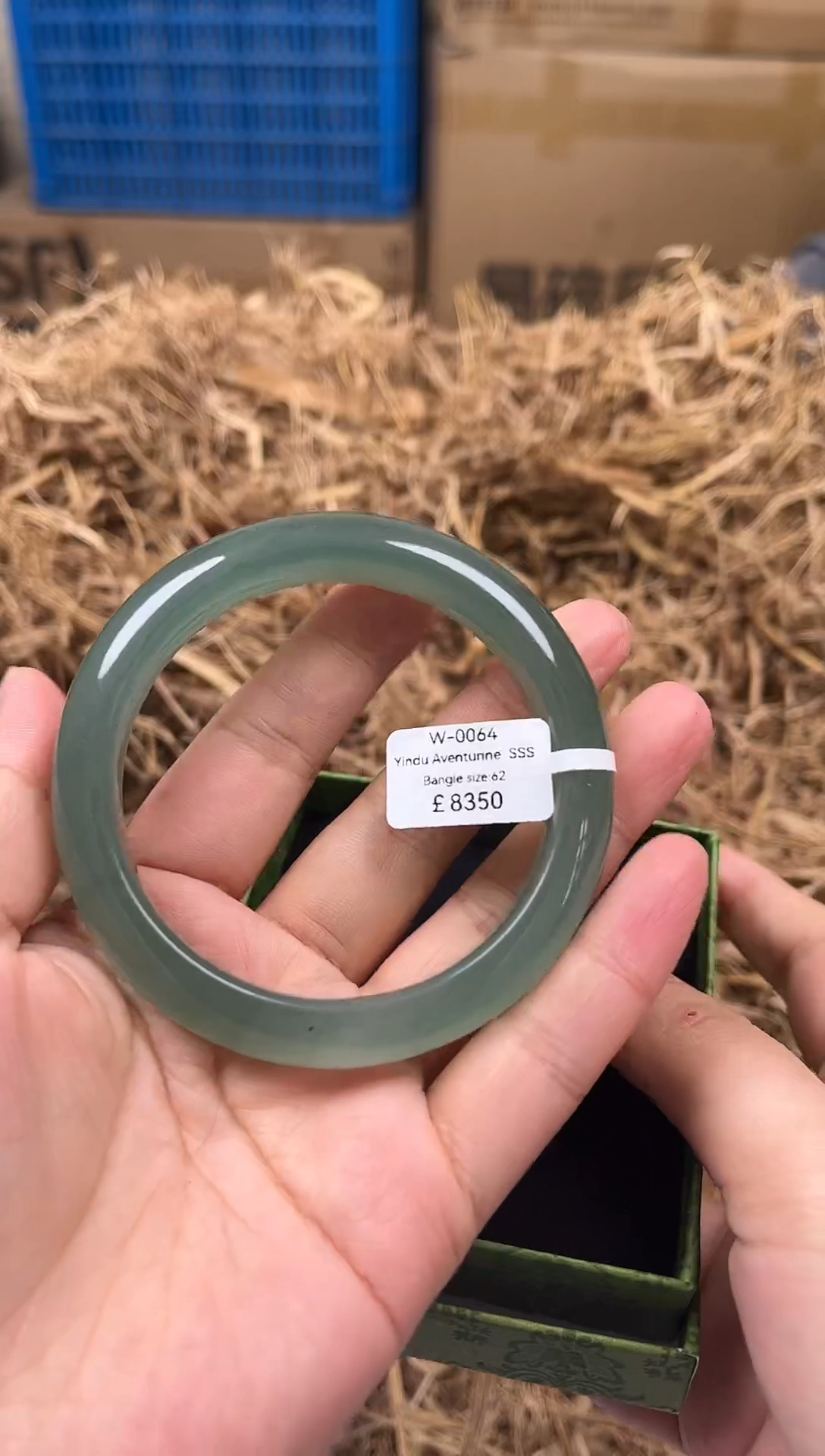 未镶嵌手镯石英质玉编码W0064