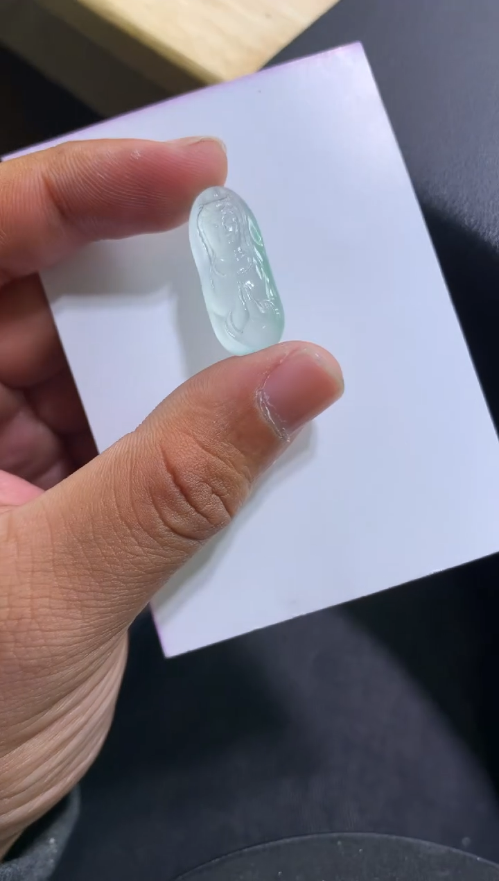 【闪购商品】翡翠颈饰未镶嵌观音