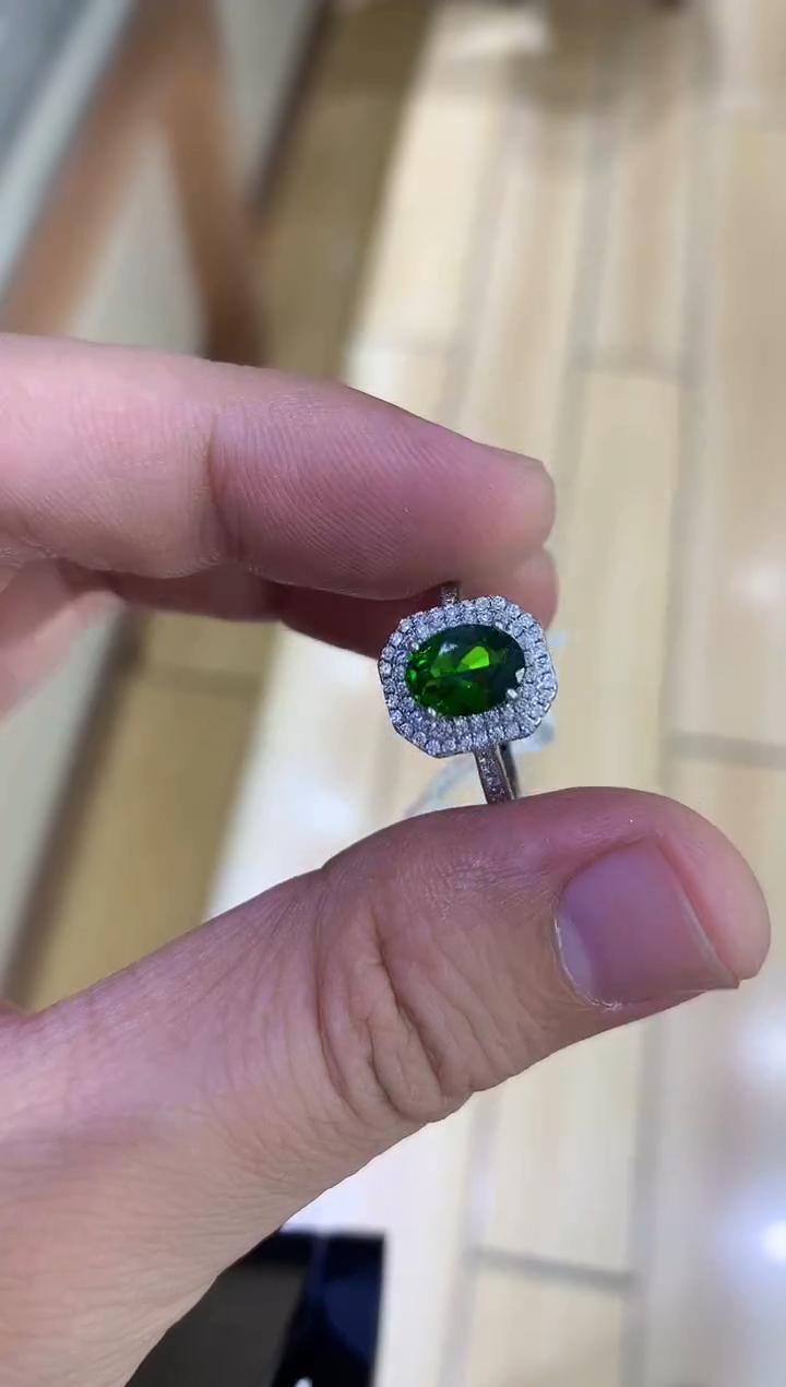 【闪购商品】透辉石戒指银S925镶嵌.........