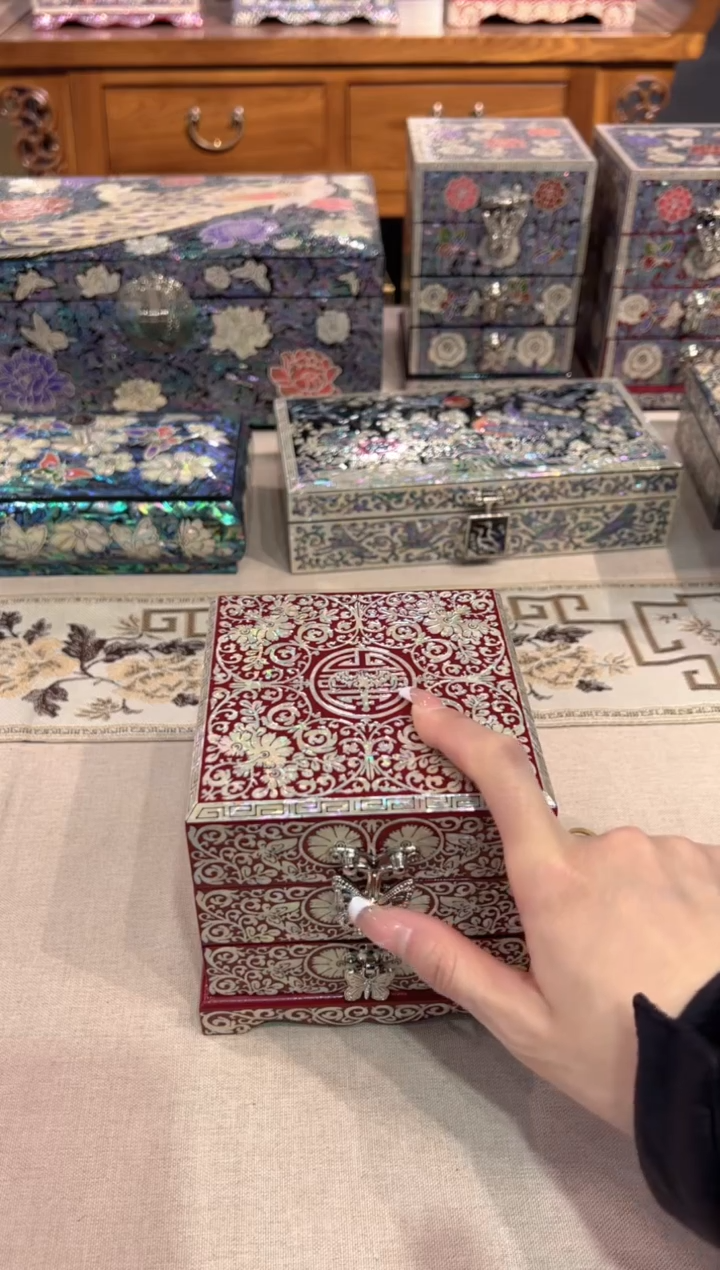 【闪购商品】红底寿·弘贝雅螺钿漆器文化馆