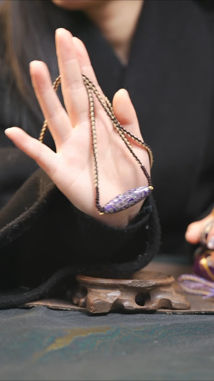 【闪购商品】大漆天珠紫白脖挂（4.0）