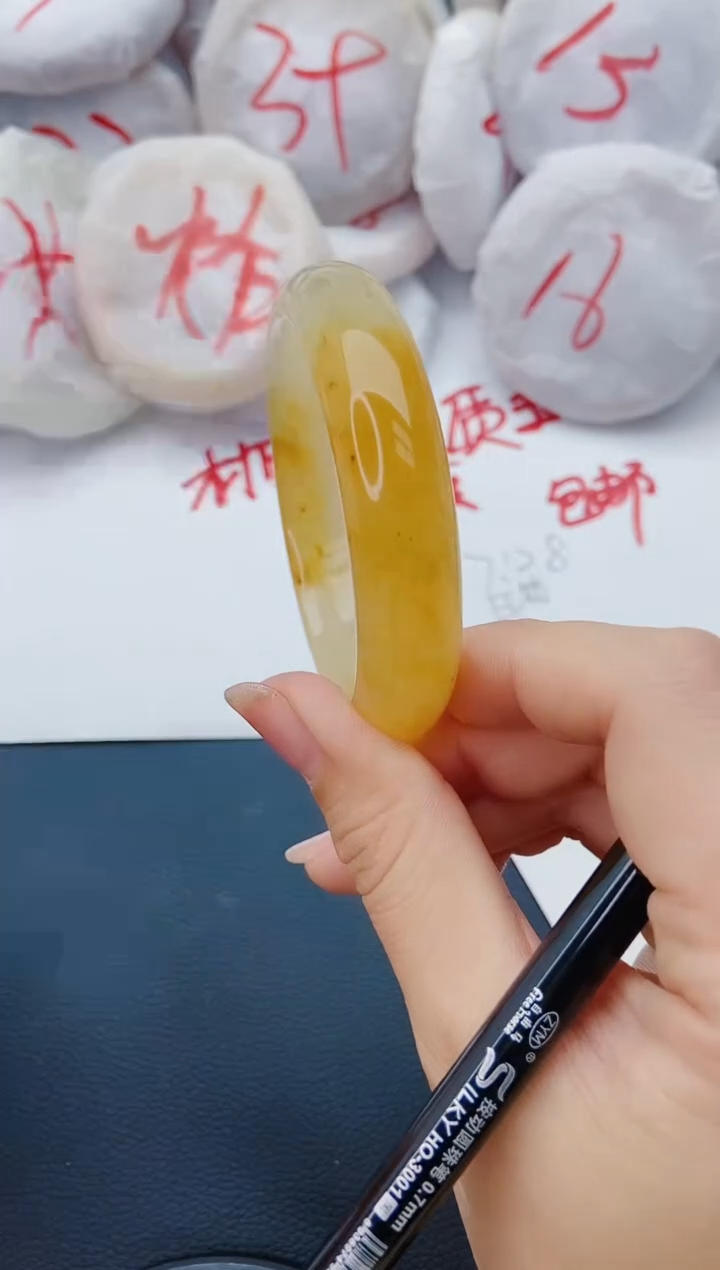 石英质玉手镯未镶嵌J57-58-59