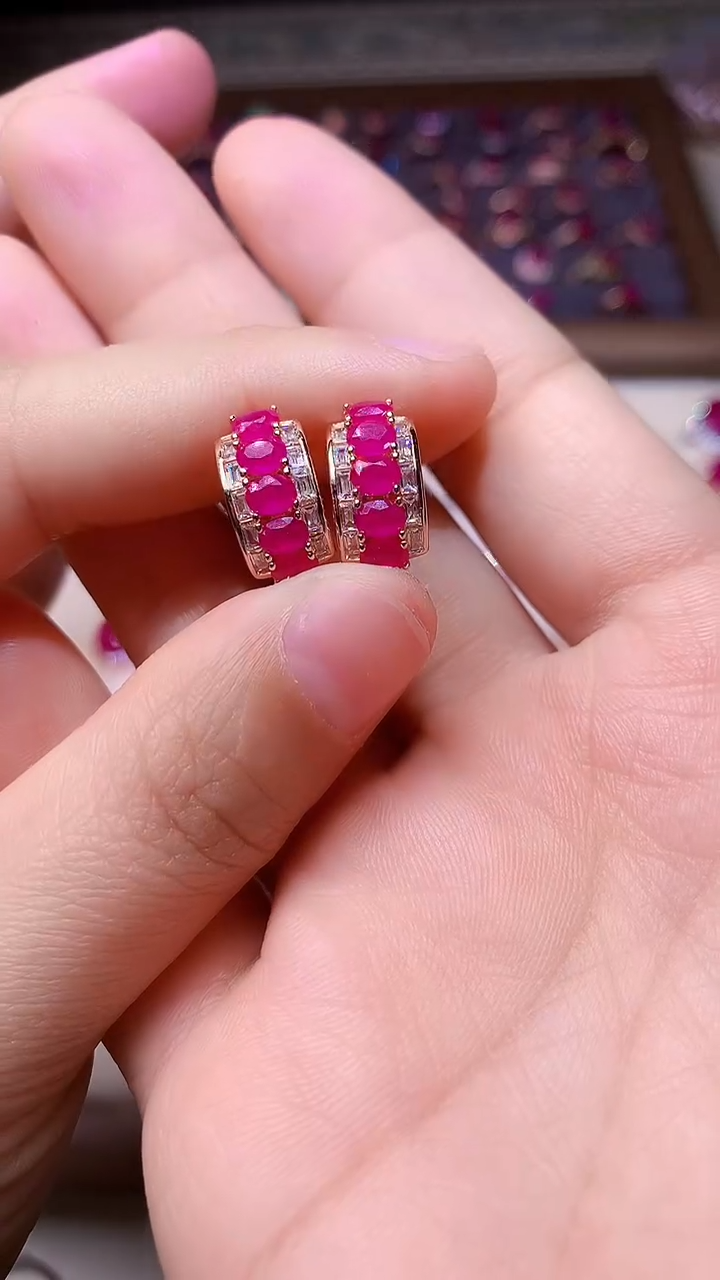 【闪购商品】红宝石耳饰银S925镶嵌000