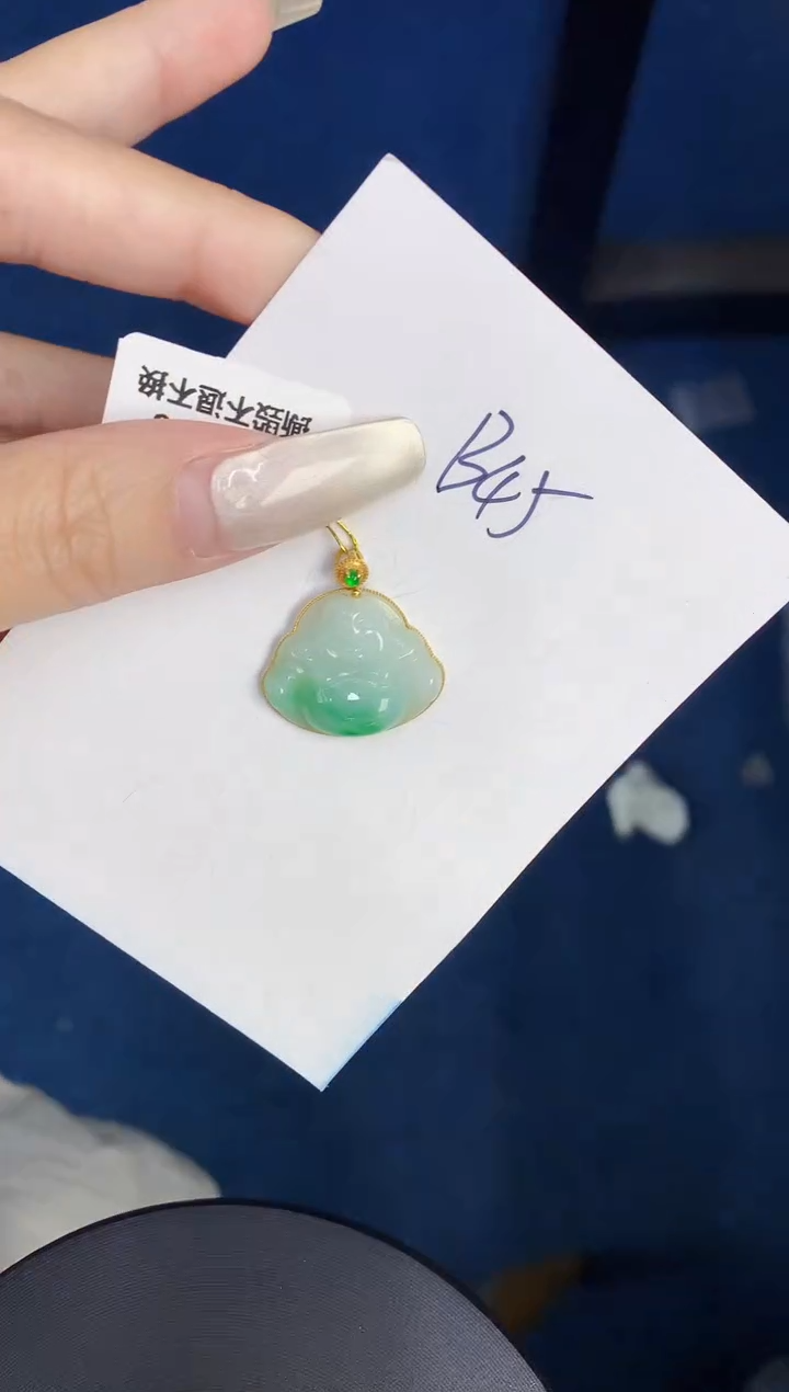 【闪购商品】翡翠颈饰18K金镶嵌0000000000