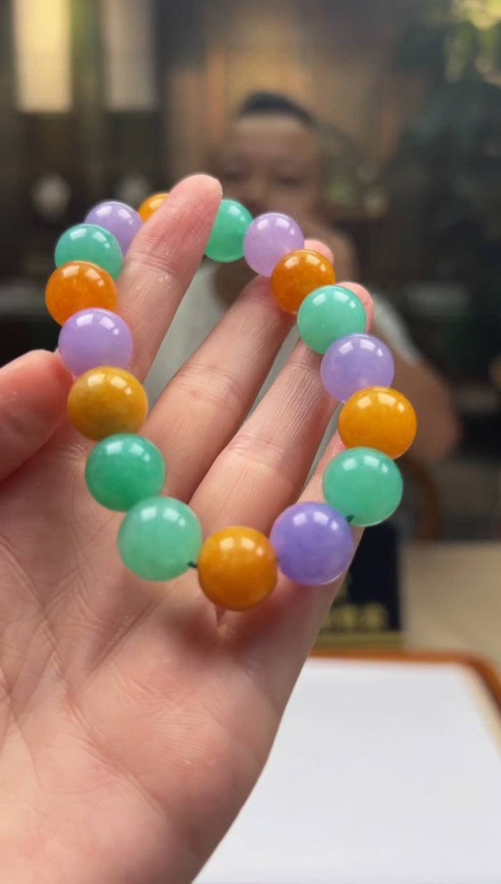 翡翠未镶嵌颈饰Y-2025-6-5-31