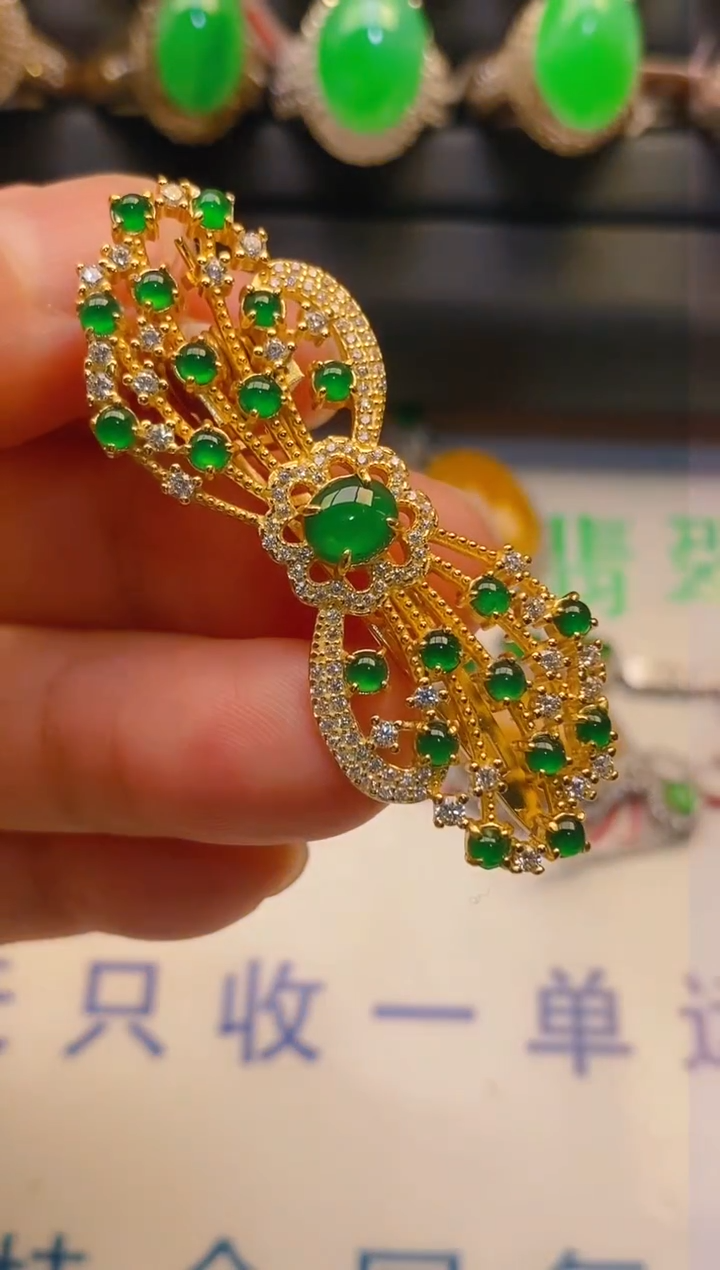 【闪购商品】翡翠耳饰银S925镶嵌天然A货翡翠1