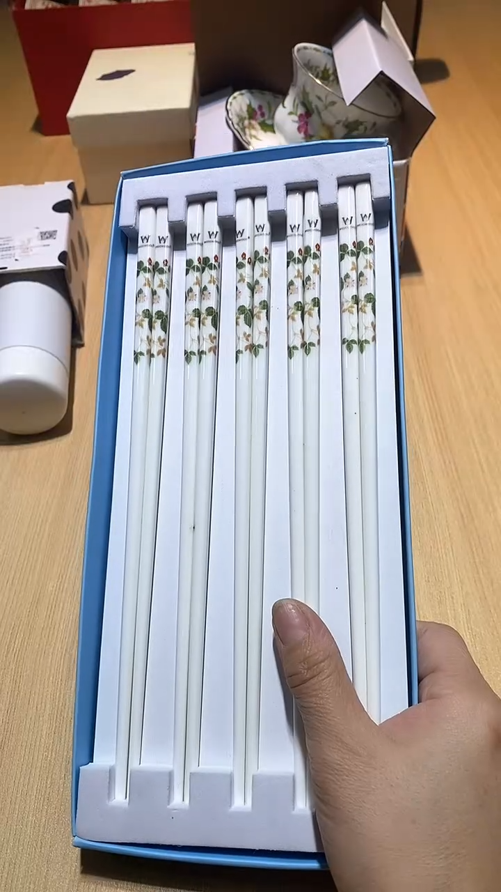 【闪购商品】瓷片锅碗瓢盆一件不剩