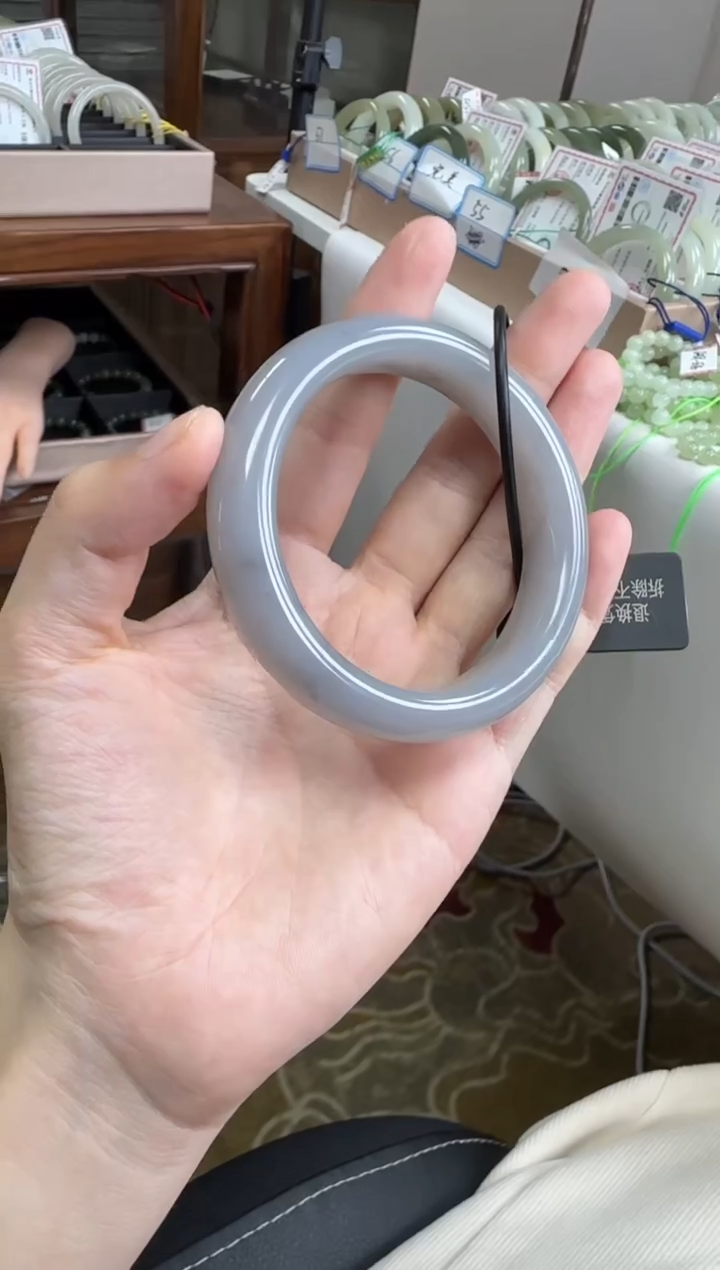 未镶嵌手镯和田玉55