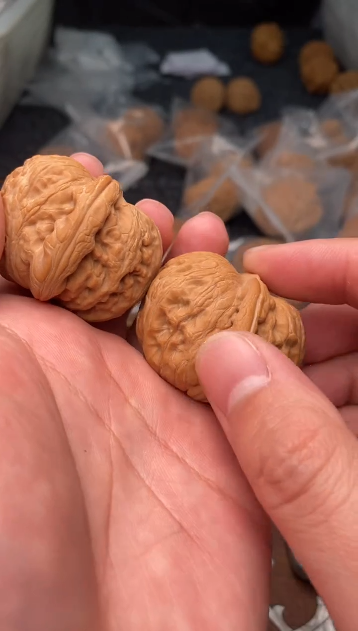 【闪购商品】文玩核桃把件G91号40尺元宝