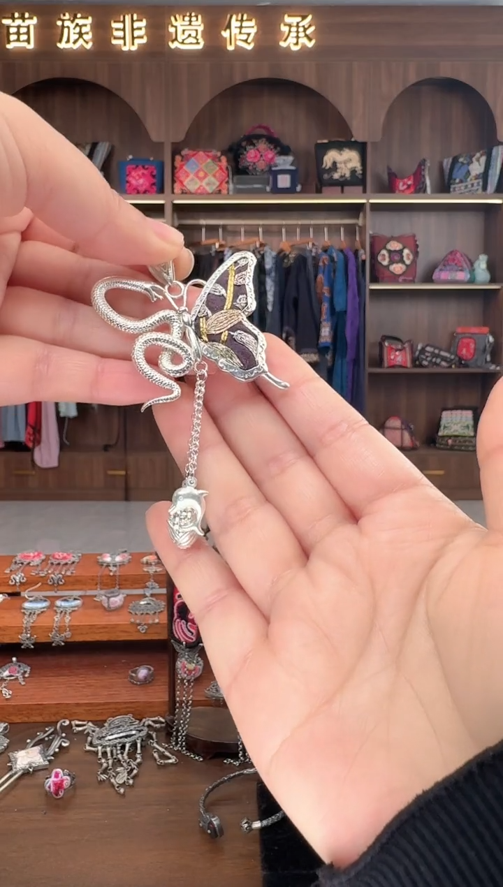 【闪购商品】织绣扶光苗绣传承46