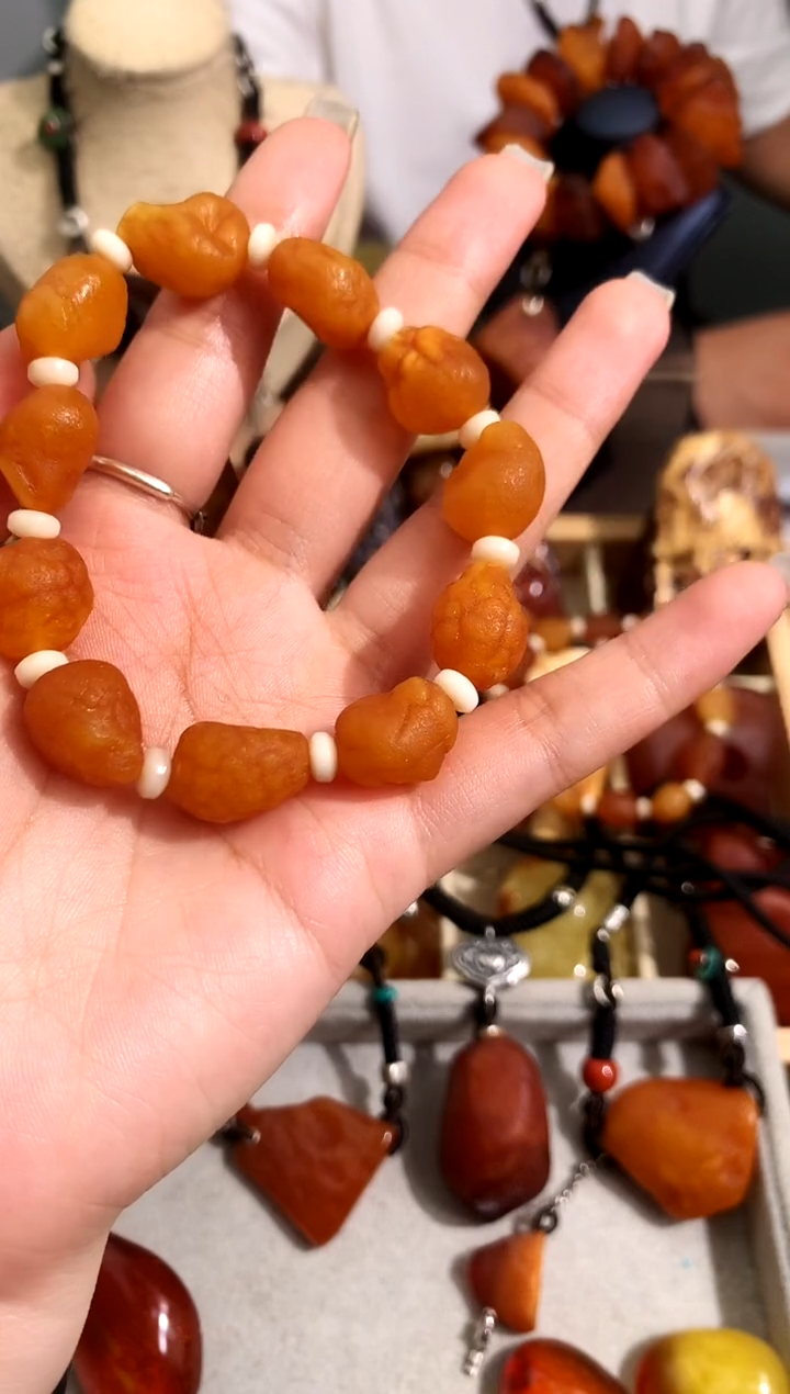 【闪购商品】蜜蜡裸石未镶嵌似玉