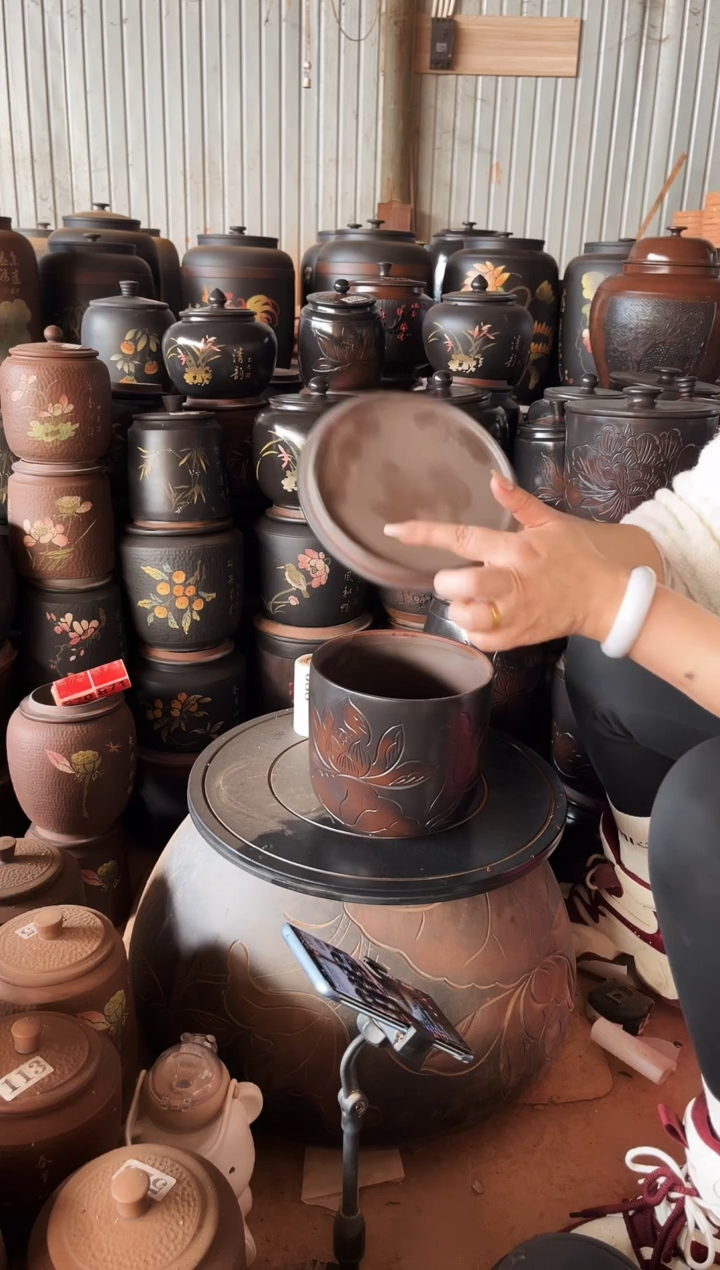 【闪购商品】壶大大瑕疵茶叶罐 小五饼荷花 689