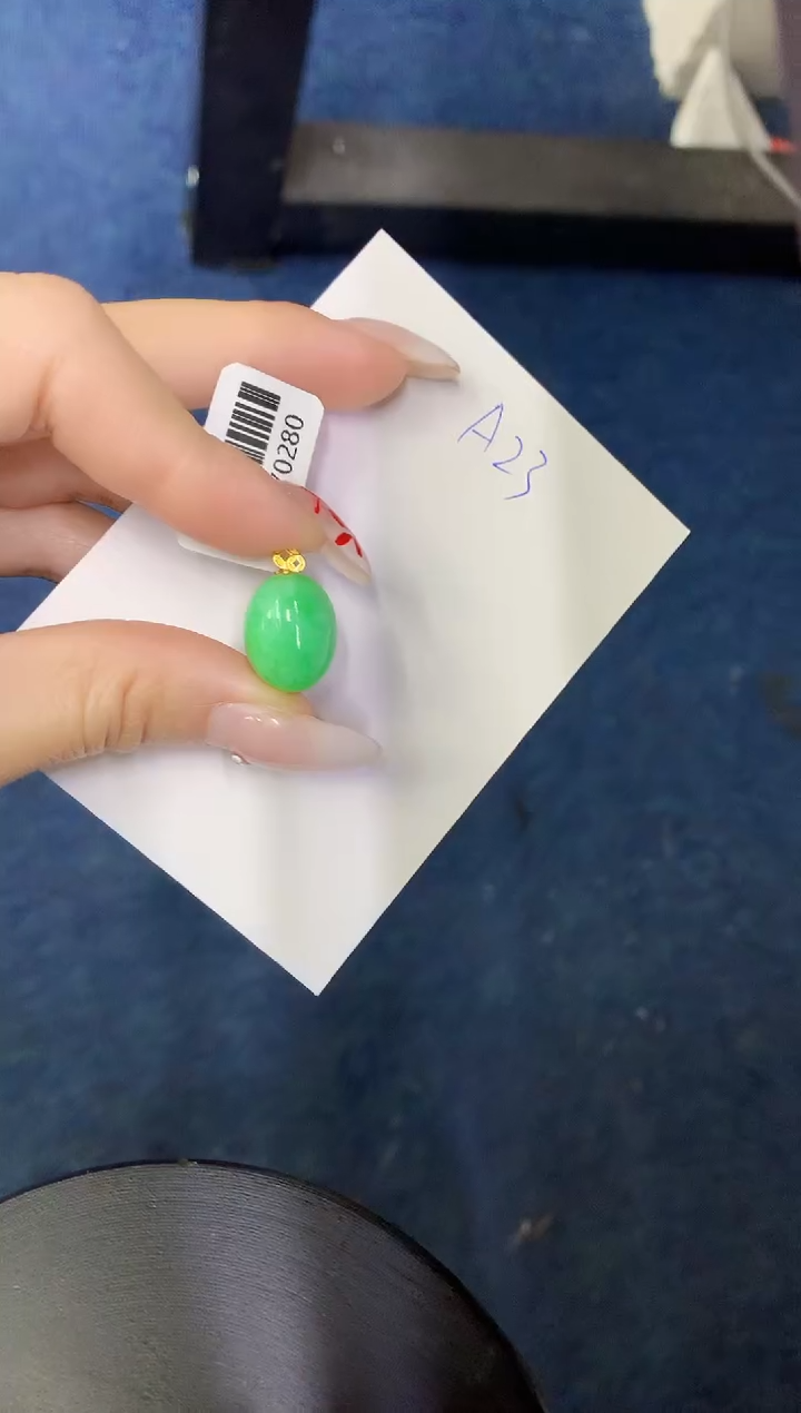 【闪购商品】翡翠颈饰18K金镶嵌00000000000