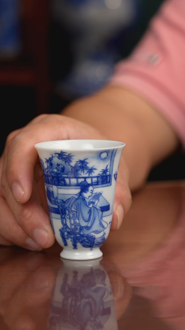 晓竹窑青花人物闻香杯