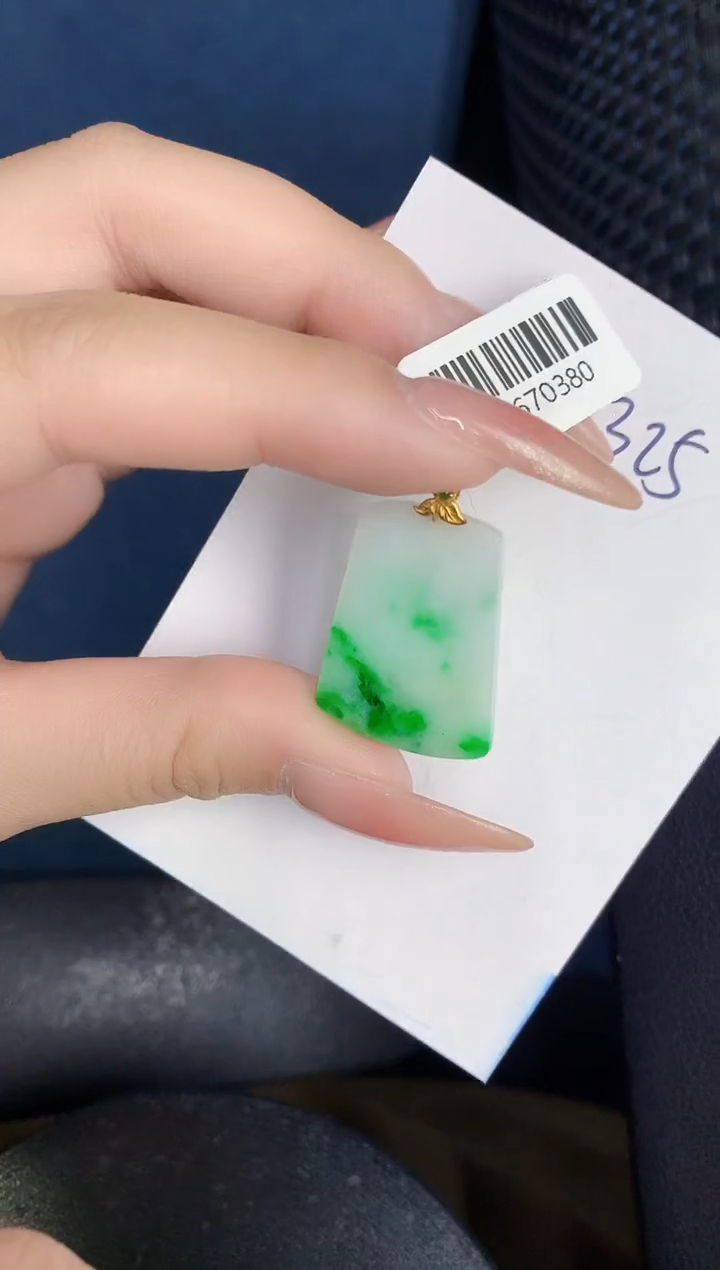 【闪购商品】翡翠颈饰18K金镶嵌000000000