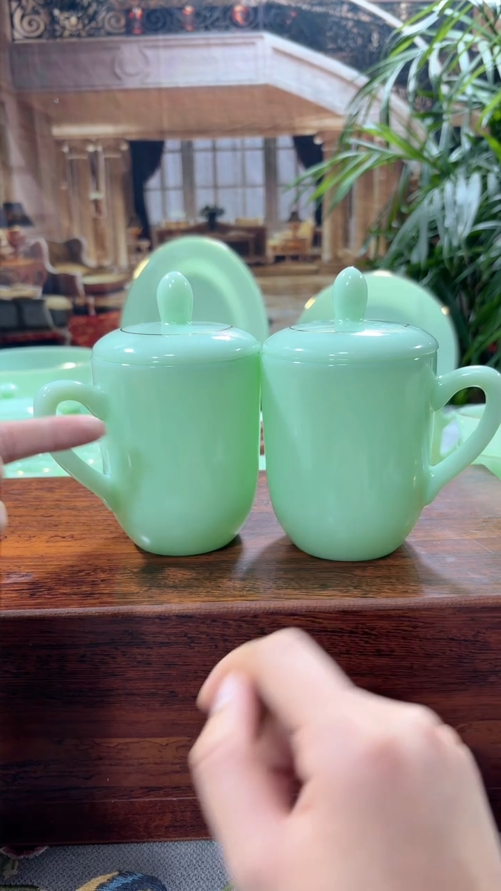 【闪购商品】...带盖子办公茶杯2个玉瓷