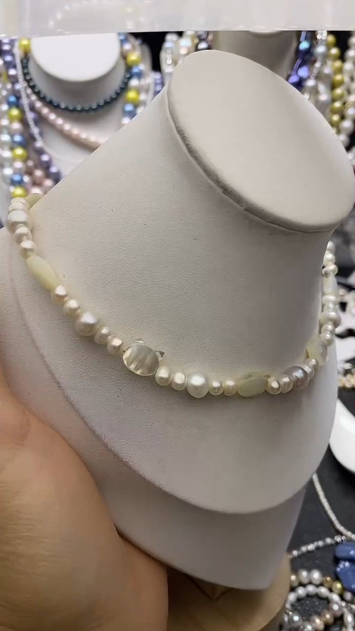 颈饰未镶嵌淡水珍珠多人