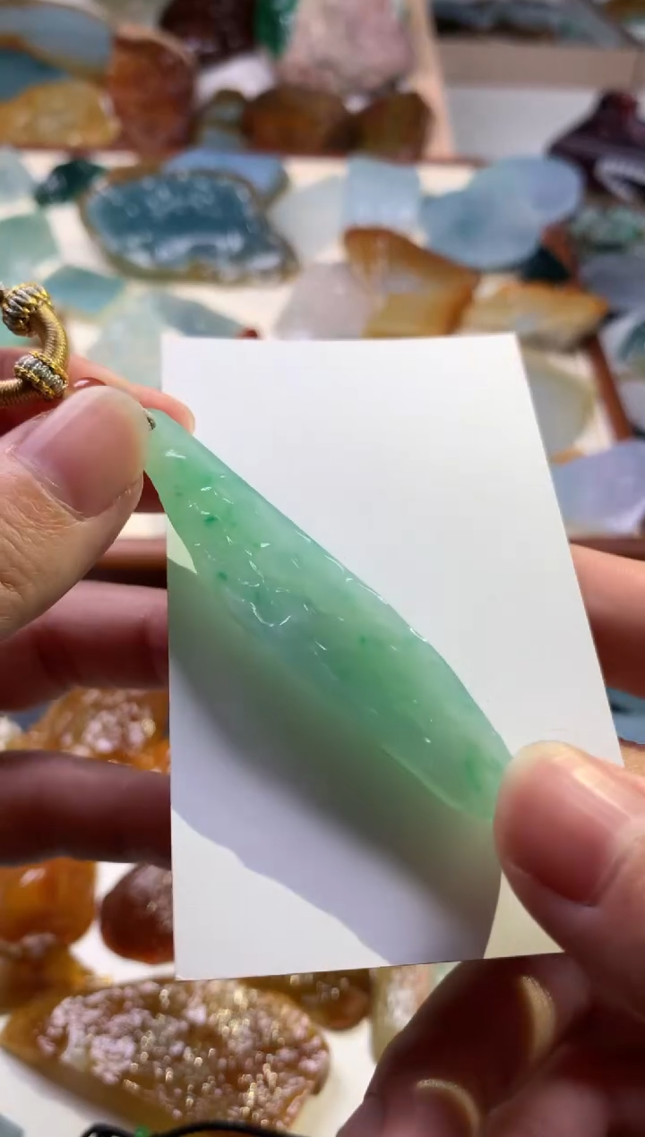 【闪购商品】翡翠颈饰未镶嵌吊坠