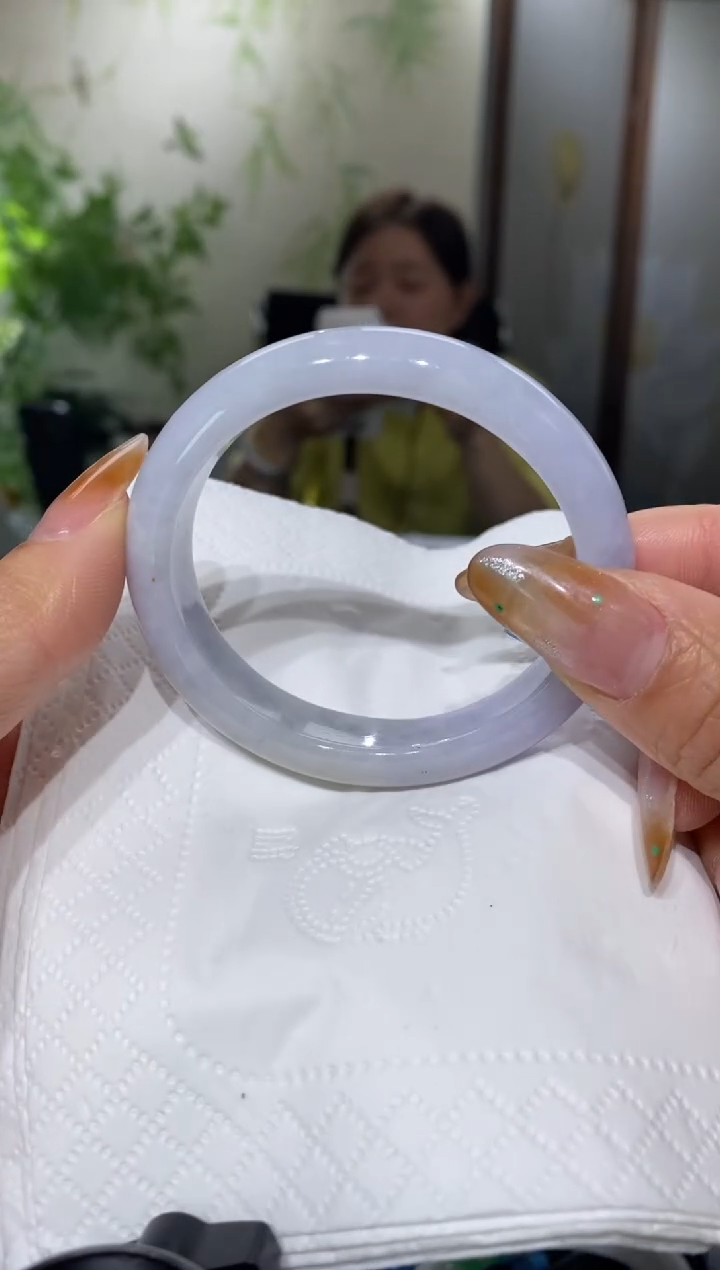 未镶嵌手镯（贵妃镯）翡翠圈口49-50