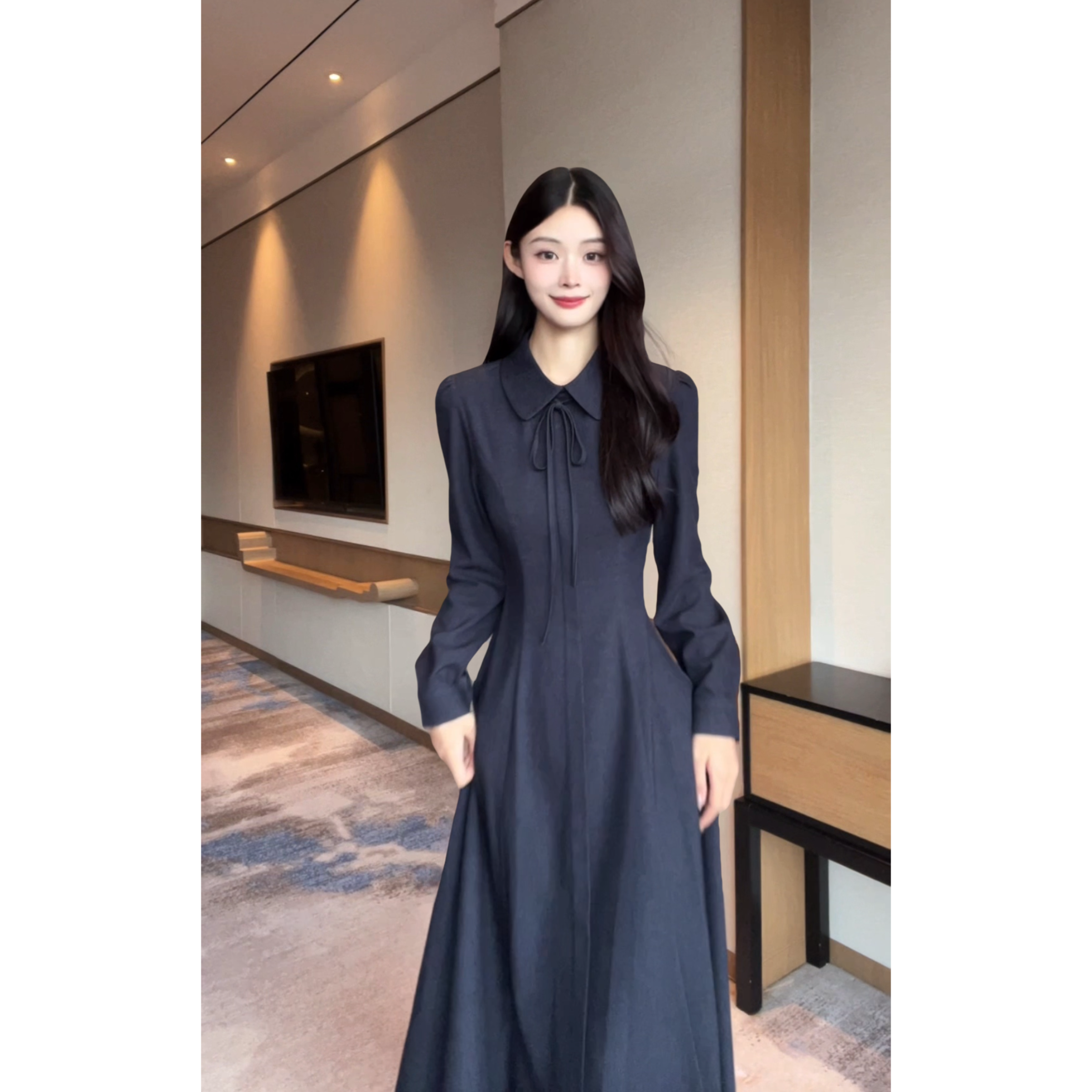 2025秋冬新款娃娃领长袖连衣裙女收腰显瘦气质百搭裙子B0117