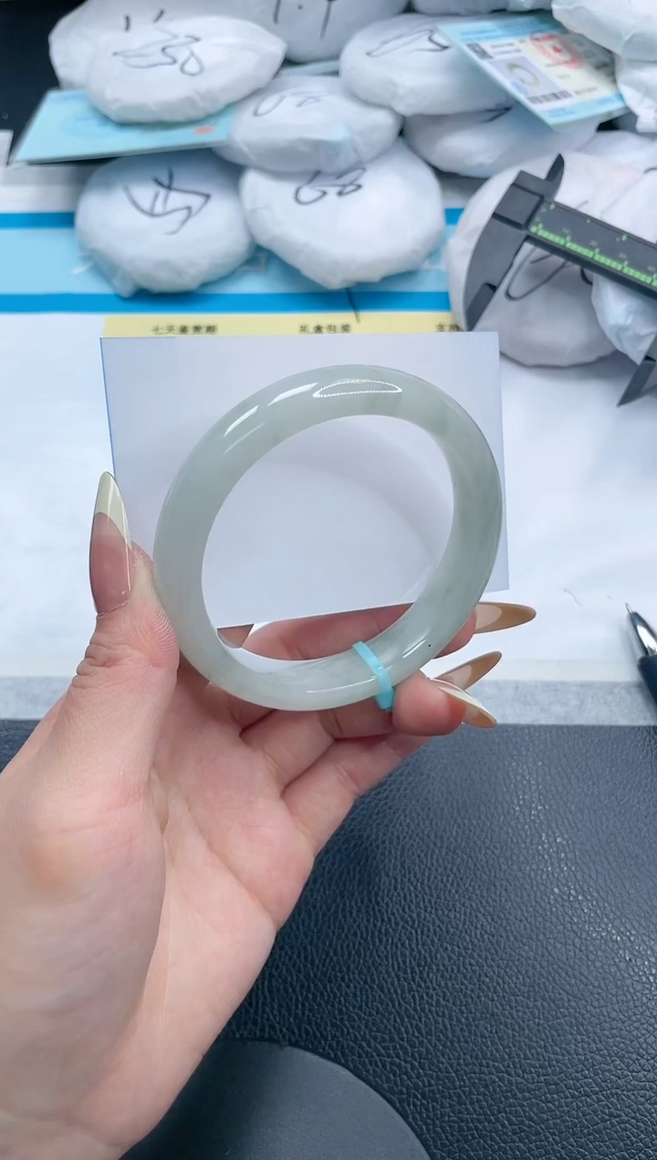 石英质玉手镯未镶嵌20S298-59