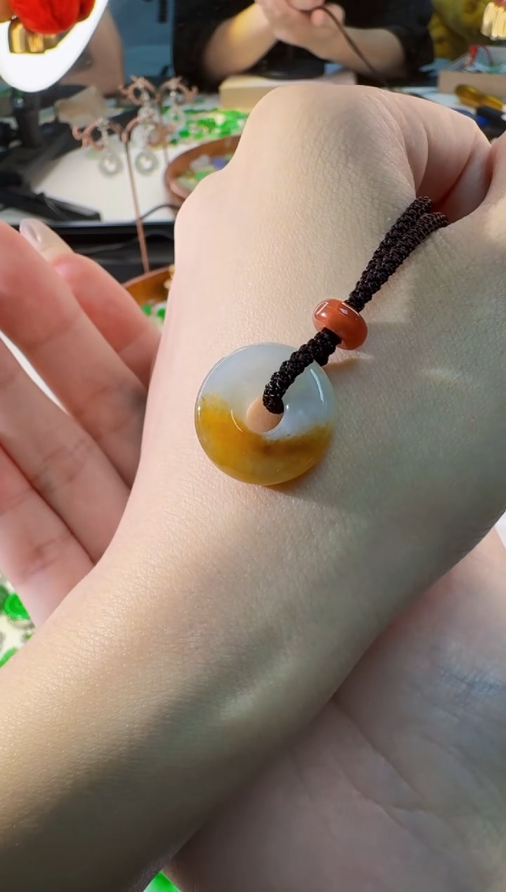 翡翠未镶嵌颈饰缅甸天然A货