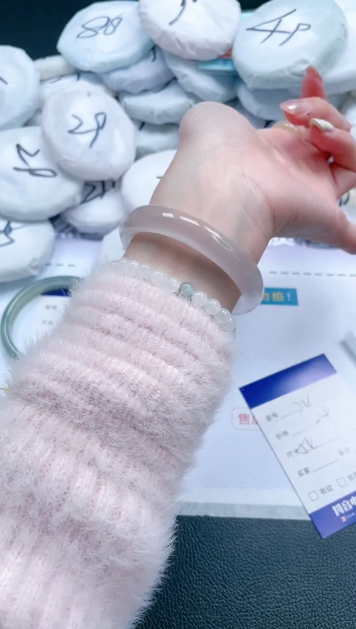 【闪购商品】石英质玉手镯未镶嵌 冰裸粉手镯-54