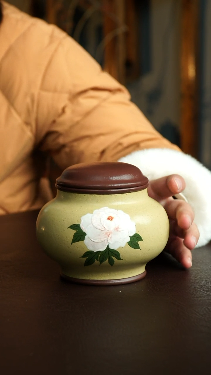 茶杯紫砂29号 山茶花茶叶罐120克 