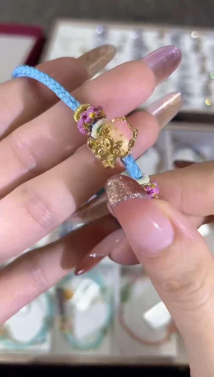 手饰18K金泡泡龙   CY