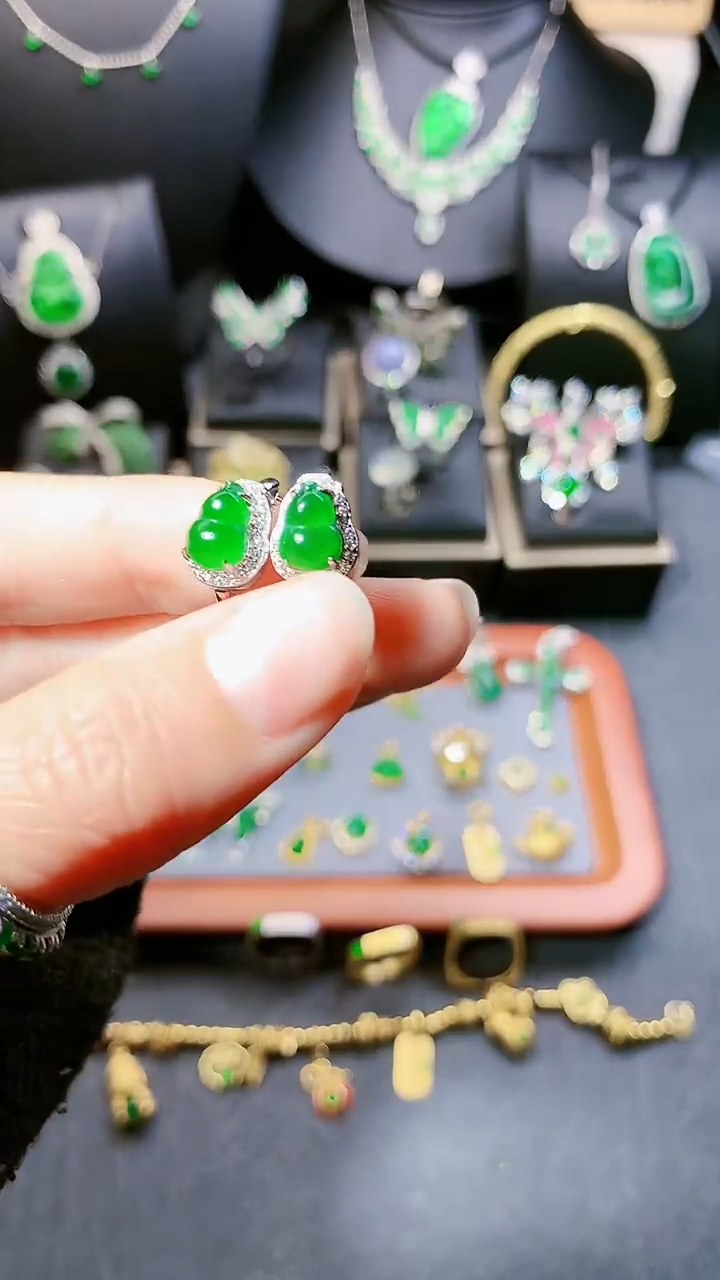 【闪购商品】翡翠耳饰银S925镶嵌耳饰