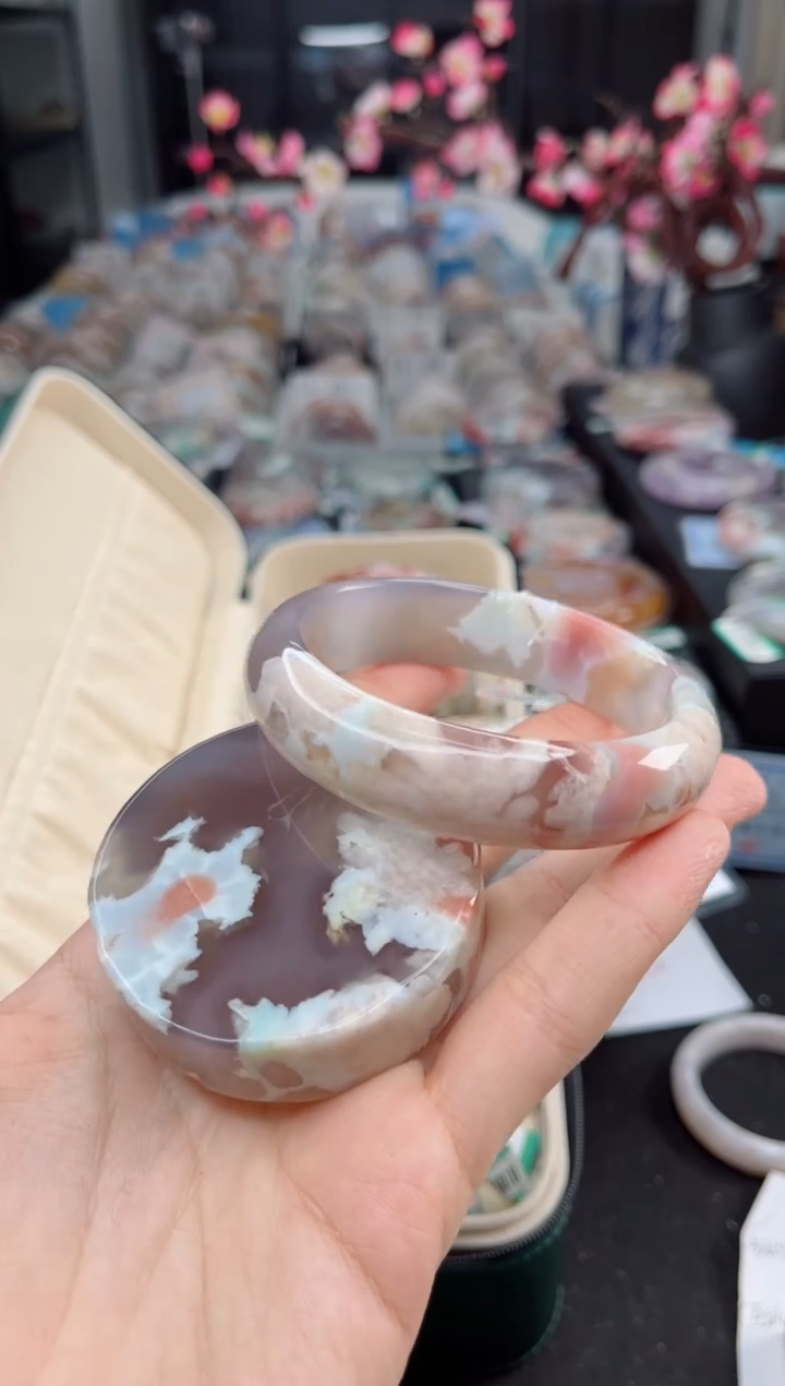 石英质玉未镶嵌手镯61圈口（赠送镯心）6330157