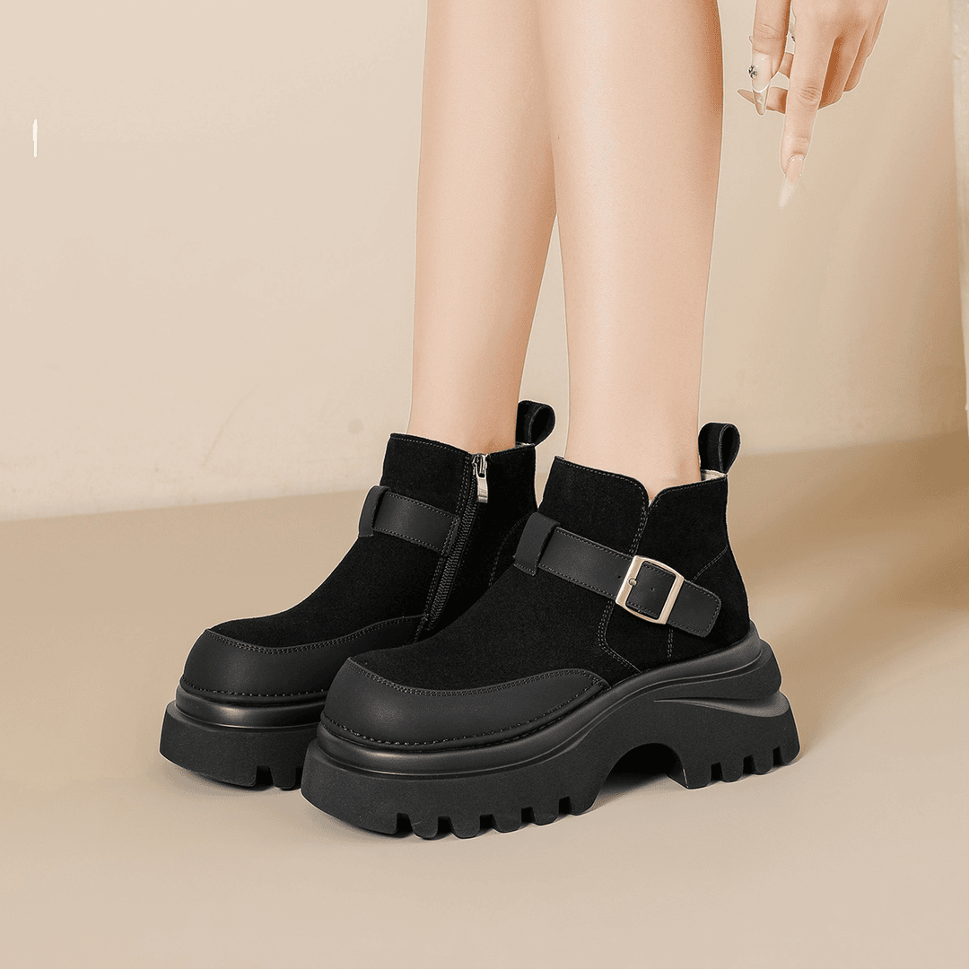 索菲娅Safiya2025冬季新款时尚舒适轻便百搭休闲短靴女SFD3112C74