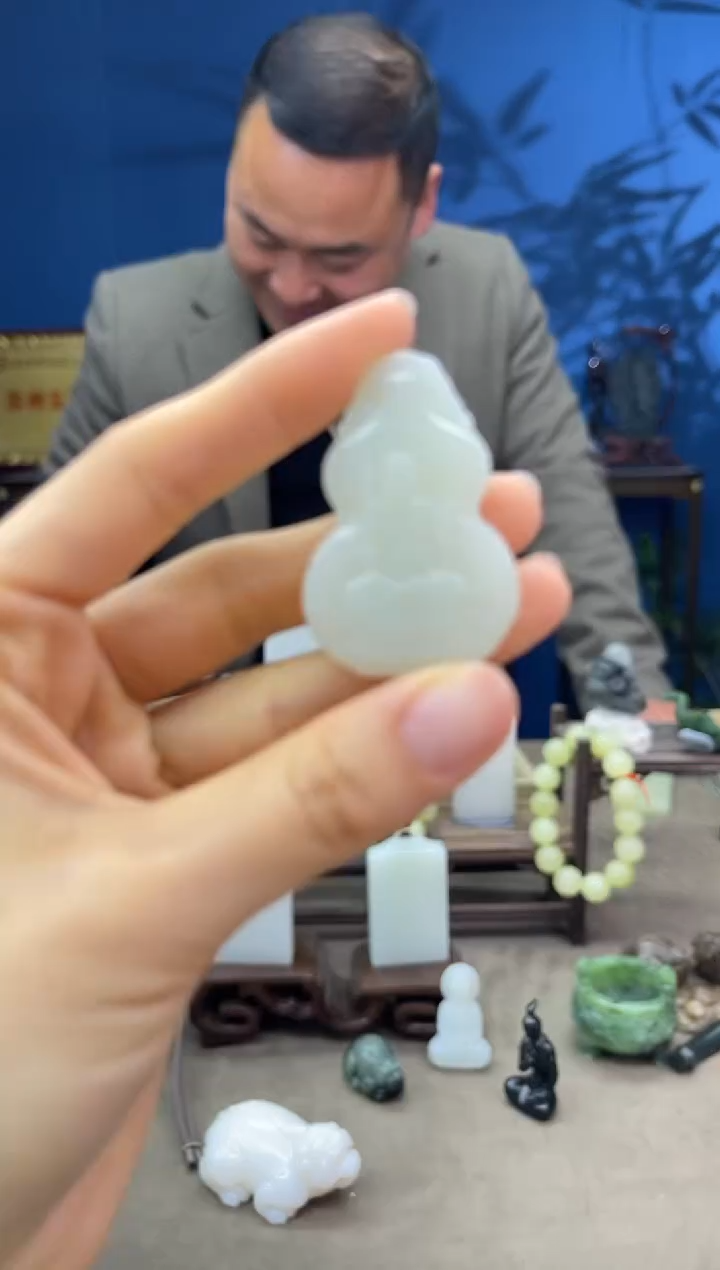 【闪购商品】和田玉颈饰未镶嵌1