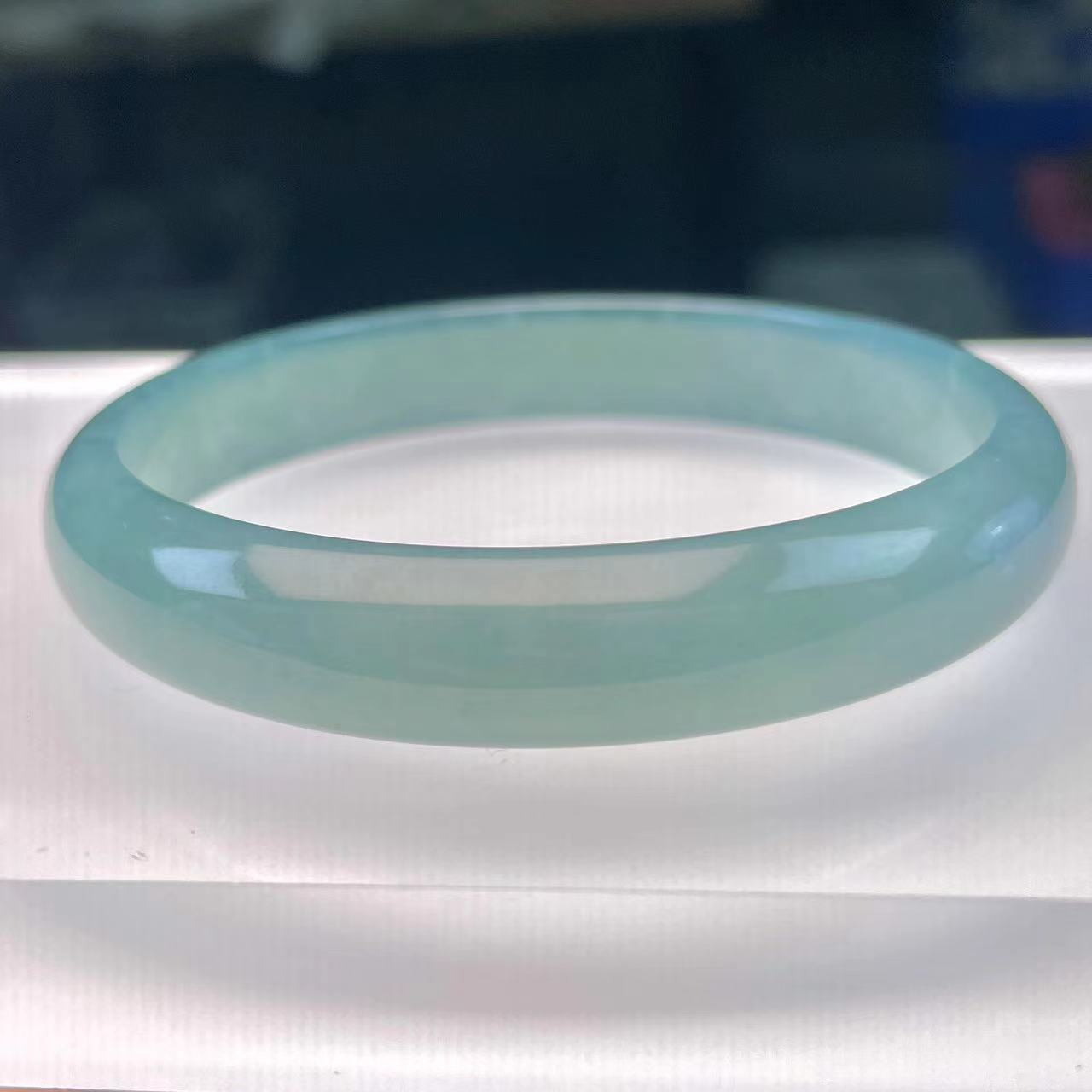 【松老板】天然A货翡翠蓝水手镯 微矿点