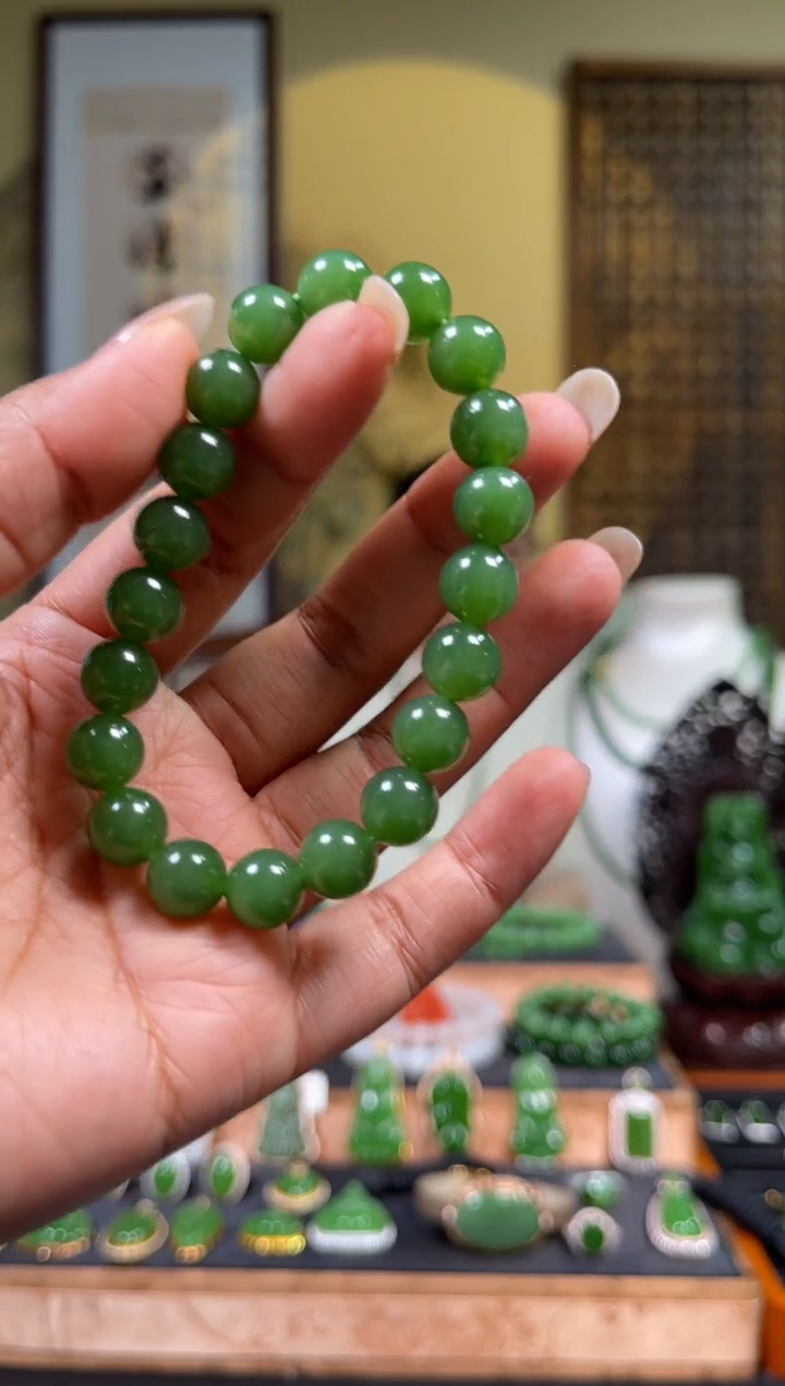 颈饰未镶嵌和田玉±10mm正阳绿单圈手串
