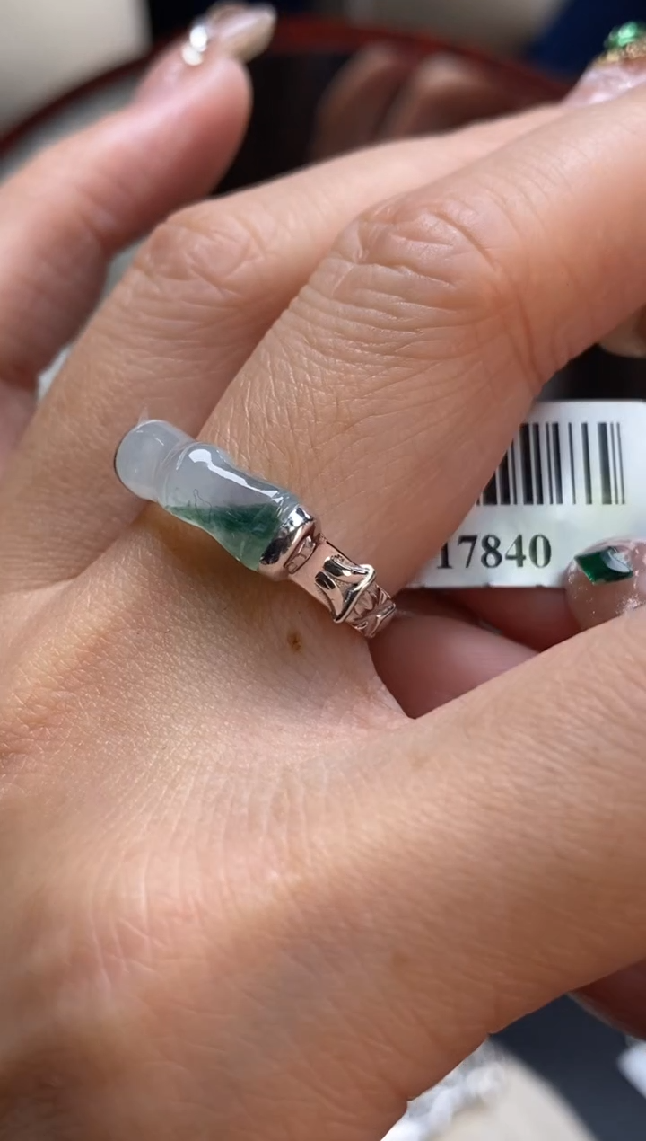 颈饰银S925镶嵌翡翠净货17840